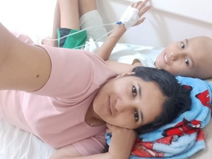 Madre pide ayuda para su hijo de 12 años internado con leucemia - Concepción al Día