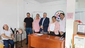 APOSUR y la Defensoría del Pueblo firman convenio para fortalecer la defensa de pacientes oncológicos