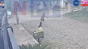 Violento asalto: Docente fue arrastrada por delincuente que la despojó de su cartera