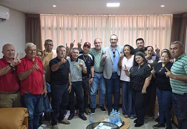 González Vaesken promete a trabajadores del microcentro revitalizar el área comercial de CDE | DIARIO PRIMERA PLANA