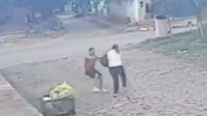 Docente sufre violento asalto en plena calle de Villa Elisa