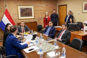 Comisión del Senado respalda versión original de la Ley de Protección de Datos Personales - ADN Digital