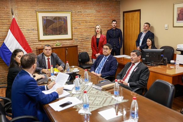 Comisión del Senado respalda versión original de la Ley de Protección de Datos Personales - ADN Digital