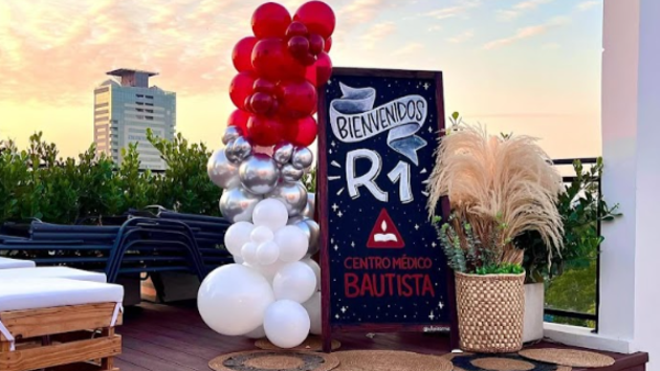 Momentos únicos plasmados con tiza: CB Pizarras, el emprendimiento que transforma cada trazo en recuerdos