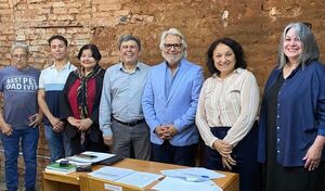 CONALIB donó 450 libros a la Biblioteca de Literatura Contemporánea