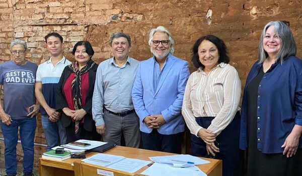 CONALIB donó 450 libros a la Biblioteca de Literatura Contemporánea