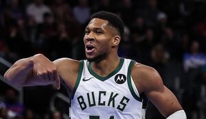 Versus / Antetokounmpo se da un festín ante los Knicks