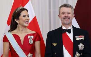 Los reyes Federico y Mary de Dinamarca, elegantísimos en Letonia - Gente - ABC Color