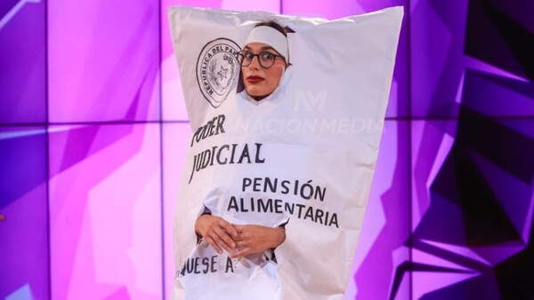 Popular / (GALERÍA) ¡Denle ya el premio! Fabi Martínez sorprendió con su disfraz por el día de brujas