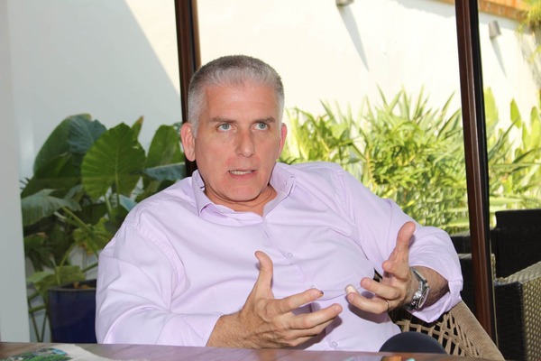 Saguier sigue firme: PLRA confirma su precandidatura en Asunción