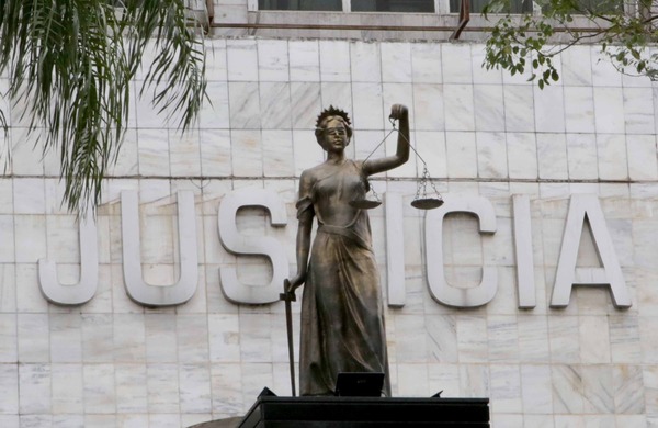 Corte Suprema de Justicia depura más de 17 mil juicios ejecutivos en Capital y Central - PDS RADIO Y TV