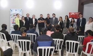 Jóvenes en proceso de reinserción participaron en un taller de barbería