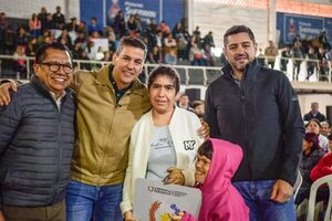 Entregan subsidios habitacionales a más de 230 familias del departamento Central