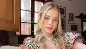 Popular / A esta modelo le criticaron porque anda maquillada. ¡Atendé cómo respondió!