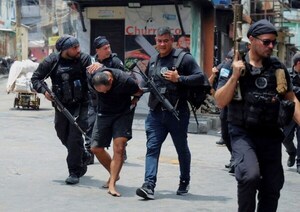 Operativo policial en Rio de Janeiro deja al menos 64 muertos