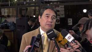 Nakayama dice que deben decidir entre ley de protección de datos “menos peor” para la transparencia - Política - ABC Color