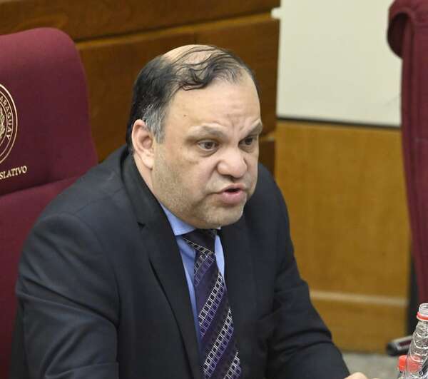 Varela pide que postergación del proyecto de protección a periodistas no supere los 15 días - Política - ABC Color