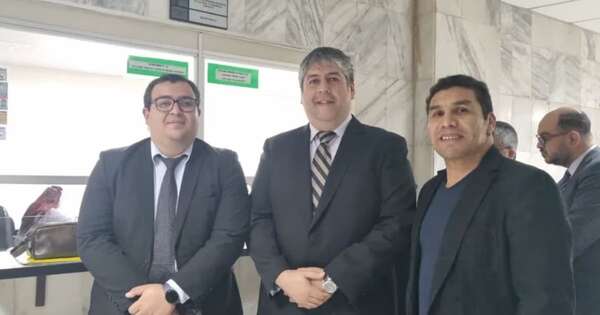 La Nación / Juez rechazó demanda por insania presentada contra Salvador Cabañas