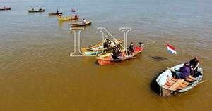 La Nación / Pescadores de Concepción levantan bloqueo del río tras acuerdo con autoridades locales