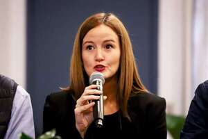 Comités del PLRA apoyan candidatura de Sole Núñez y Saguier envía nota al PLRA - Política - ABC Color