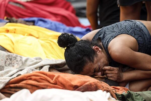 Imágenes sensibles: suben a 132 los muertos tras la operación policial más letal en Río - Mundo - ABC Color