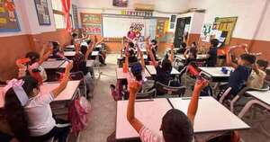La Nación / No hay deserción: 100 % de niños del 1.º al 6.º grado asiste a clases