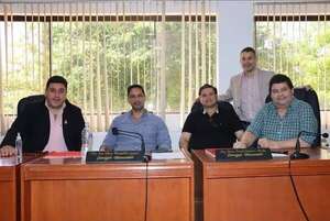 Ediles dilatan elección de intendente en Luque - Política - ABC Color