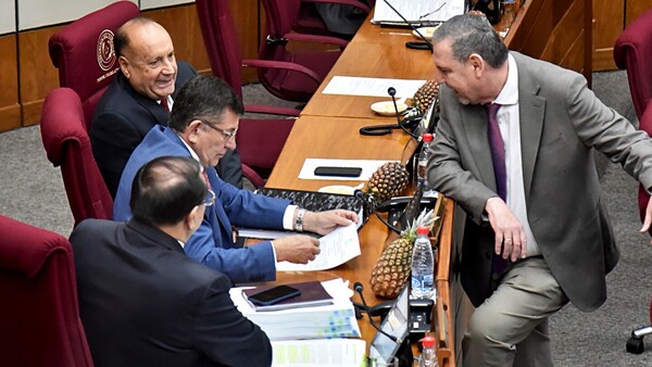 Secretismo en la CSJ: Ante falta de consenso Senado quedó sin cuórum