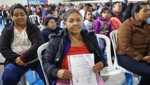 Adultos mayores, jefas de hogar y personas con discapacidad recibieron subsidios habitacionales