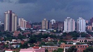 Jueves con ambiente fresco, vientos del sur y lloviznas, pronostica Meteorología