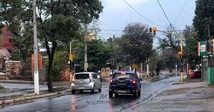 La Nación / Meteorología: persisten el ambiente fresco y las lloviznas este jueves