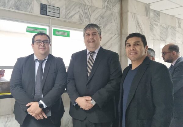 Popular / ¡Juez he'ima que ya no corre demanda para declarar "insano" a Salvador Cabañas!