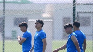 Paraguay cierra aprestos con triunfo