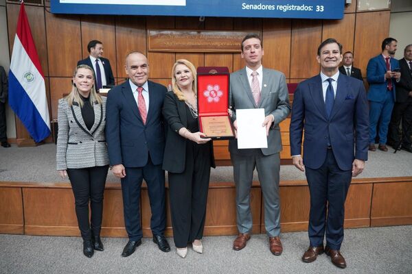 Popular / (VIDEO) ¡Adela Mercado fue reconocida en el Congreso!