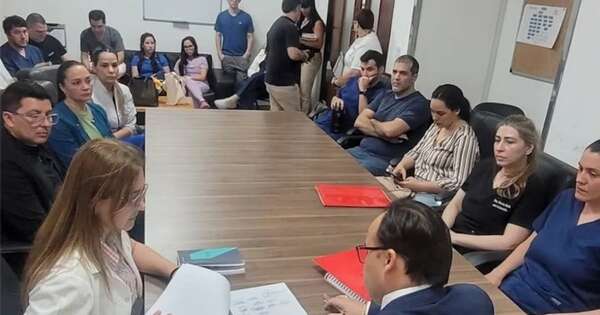 La Nación / Concepción: médicos del IPS se movilizan por la reducción de la carga horaria