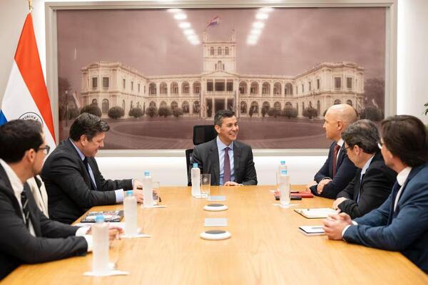 Paraguay atrae inversión automotriz global