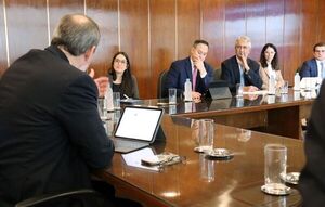 Presentan a Standard & Poor's fortalezas de la economía paraguaya