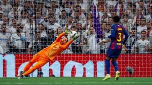 Szczesny habló sobre el penal parado a Mbappé