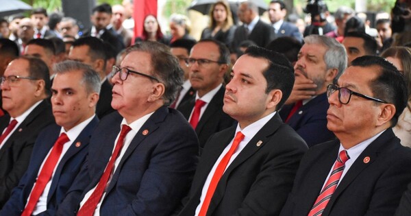 Bello analiza pedir un préstamo por USD 300 millones, pero los concejales lo quieren patear para el año que viene