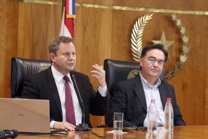 Ministro Martínez Simón expuso sobre Argumentación Jurídica