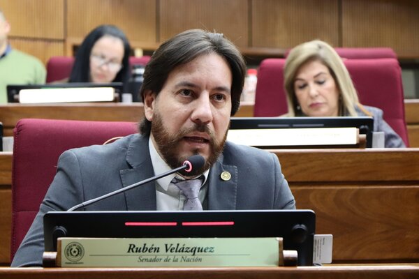 Senador Rubén Velázquez denuncia intento de excluir a la oposición como apoderada en jornada electoral