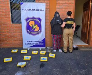 Popular / ¡Ndi! Apresan a una boliviana que vendía drogas al lado de una escuela