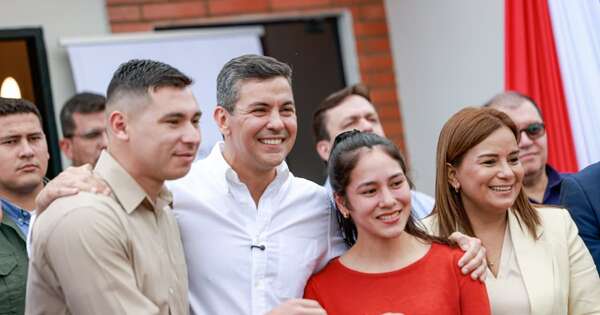 La Nación / Peña destaca que Paraguay avanza hacia una sociedad de propietarios con Che Róga Porã