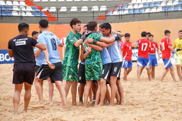 Emociones y alto nivel en la segunda jornada de la CONMEBOL Liga Evolución Fútbol Playa – Zona Sur