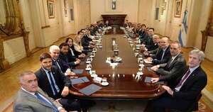 La Nación / Milei busca apoyo de gobernadores para avanzar con reformas