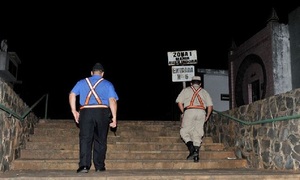 Operativo especial de Halloween, patrullas vigilan los cementerios capitalinos - OviedoPress