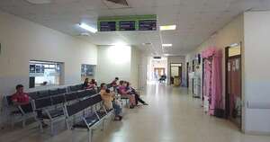 La Nación / Una presunta intoxicación afectó a varios  empleados de una fábrica de bolsas