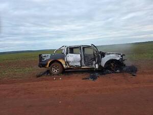 Hallan incinerada camioneta utilizada en atraco a banco de Katueté | Unicanal