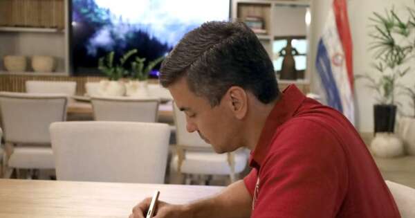 Diario HOY | Peña firma el decreto que declara terroristas al PCC y al CV