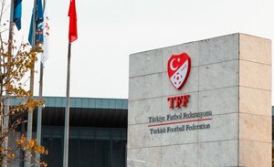 Versus / Suspendidos 149 árbitros en Turquía por apuestas sobre partidos